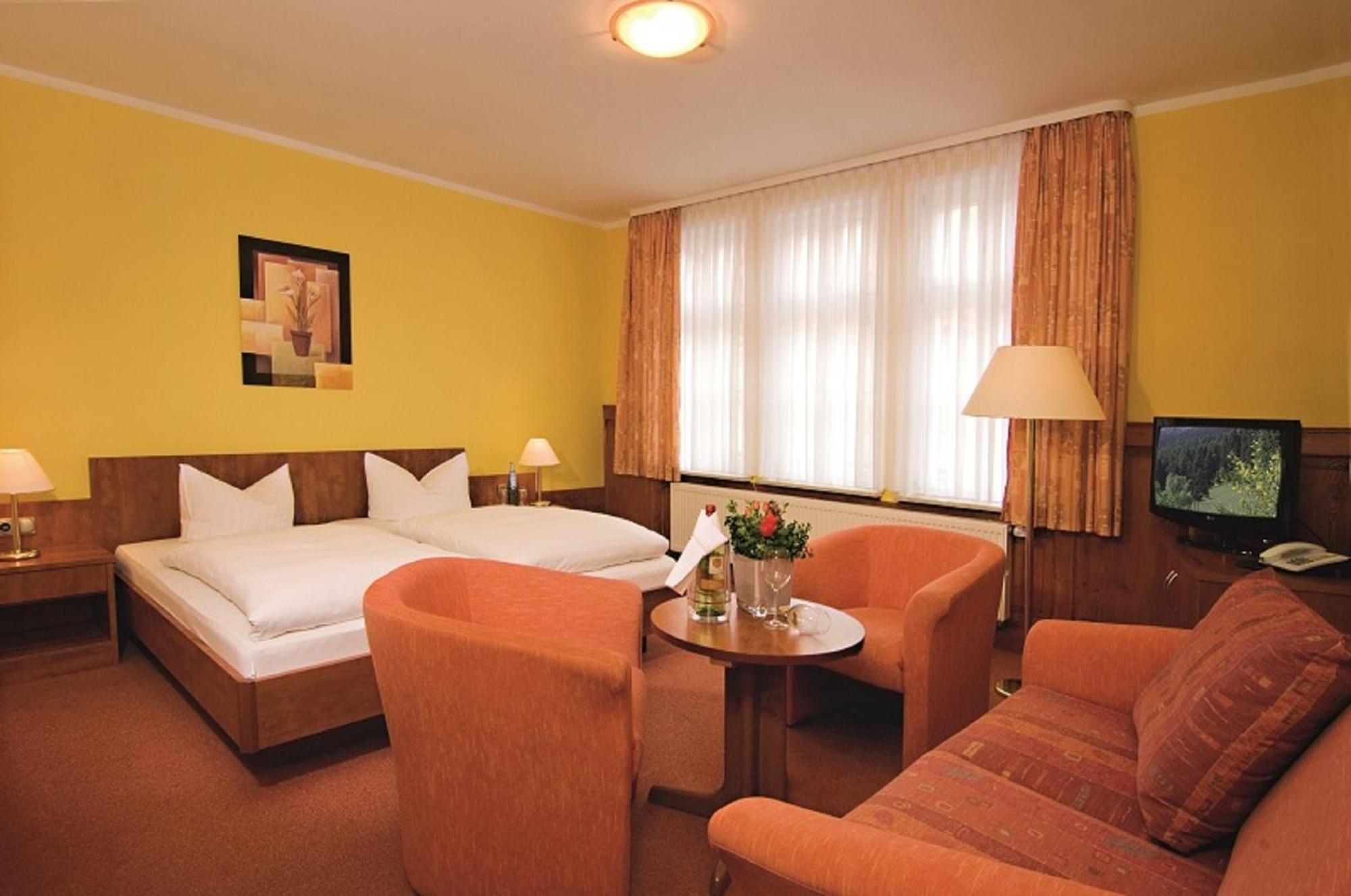 Hotel Zum Kanzler Stolberg i. Harz エクステリア 写真